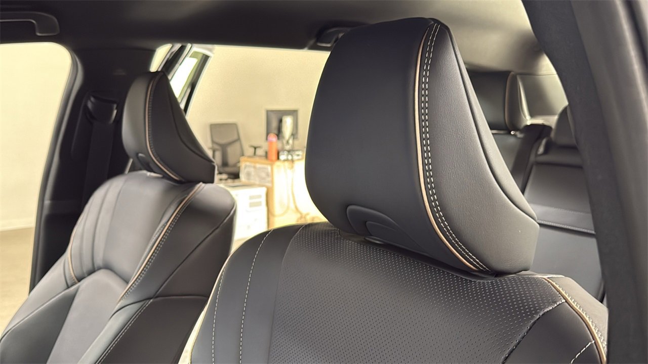 New 2026 Toyota Crown Signia image 13