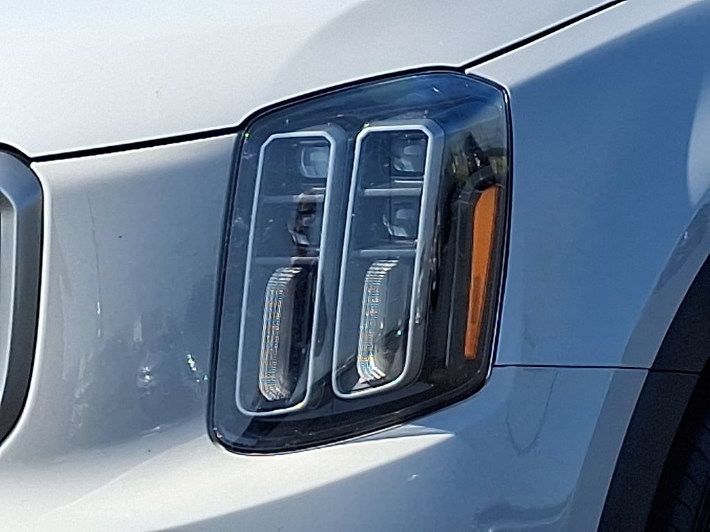 Certified 2023 Kia Telluride SX Prestige X-Line AWD/4WD image 9