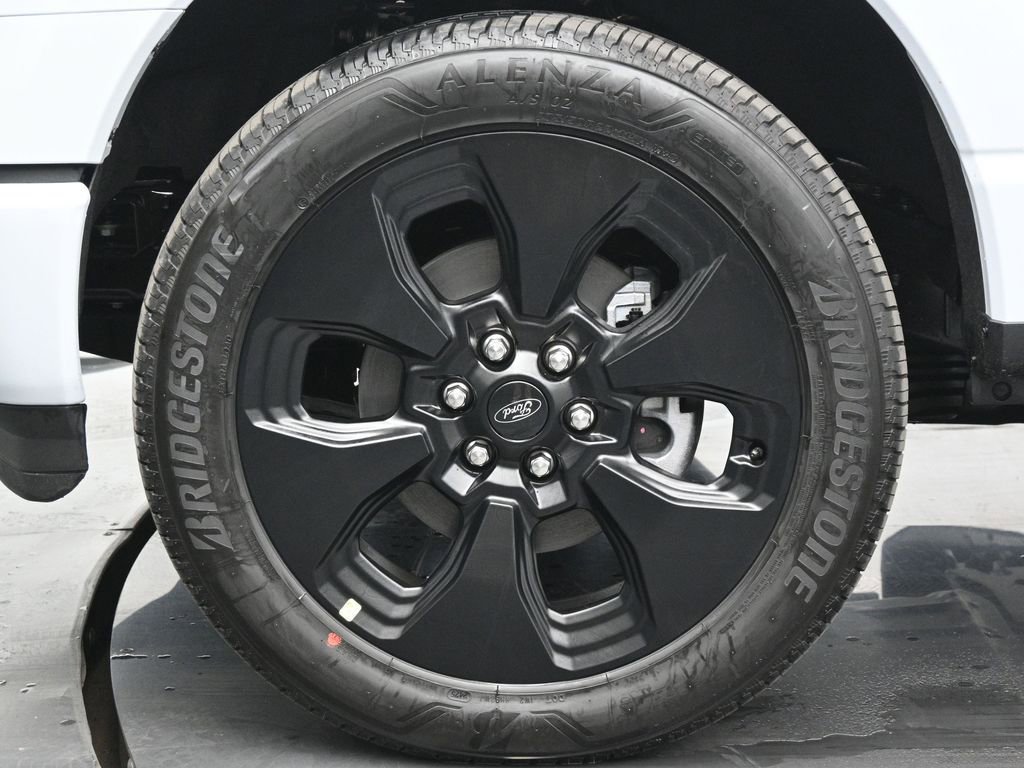 New 2025 Ford F150 Lightning Platinum w/ Dark Elements Package image 32