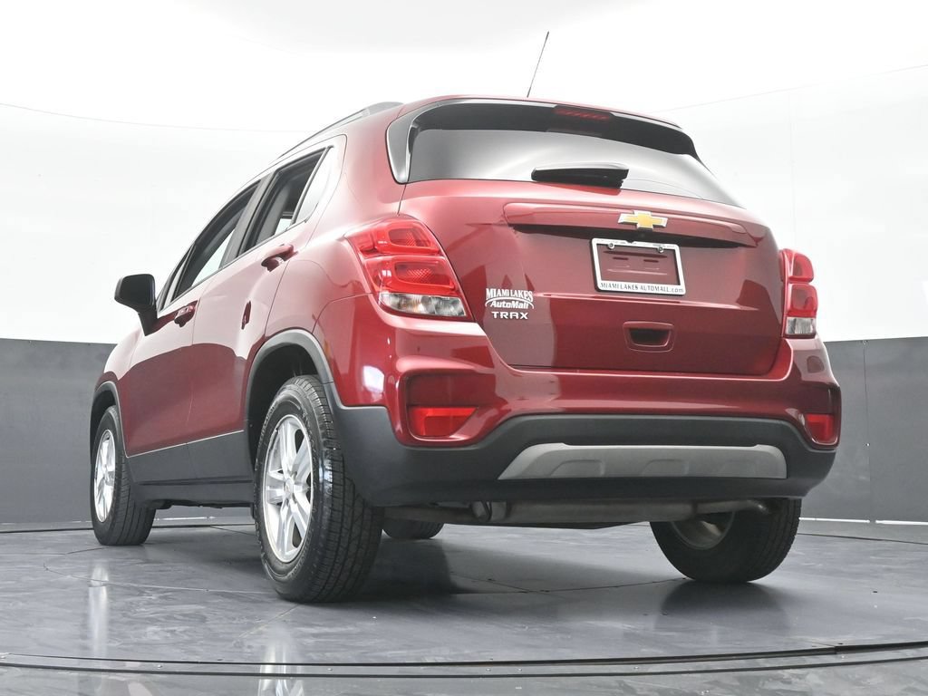 Used 2021 Chevrolet Trax LT w/ LT Convenience Package FWD image 55