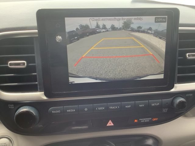 Certified 2025 Hyundai Venue Limited FWD image 23