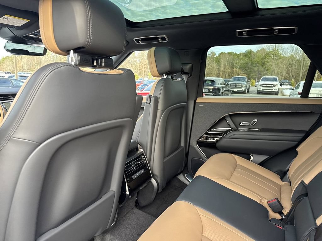 New 2025 Land Rover Range Rover Sport Dynamic SE AWD/4WD image 15