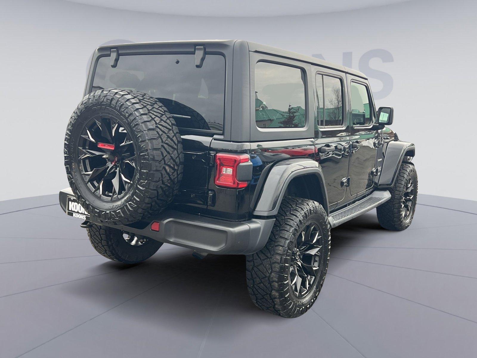 Used 2019 Jeep Wrangler Unlimited Sahara w/ Cold Weather Group image 7