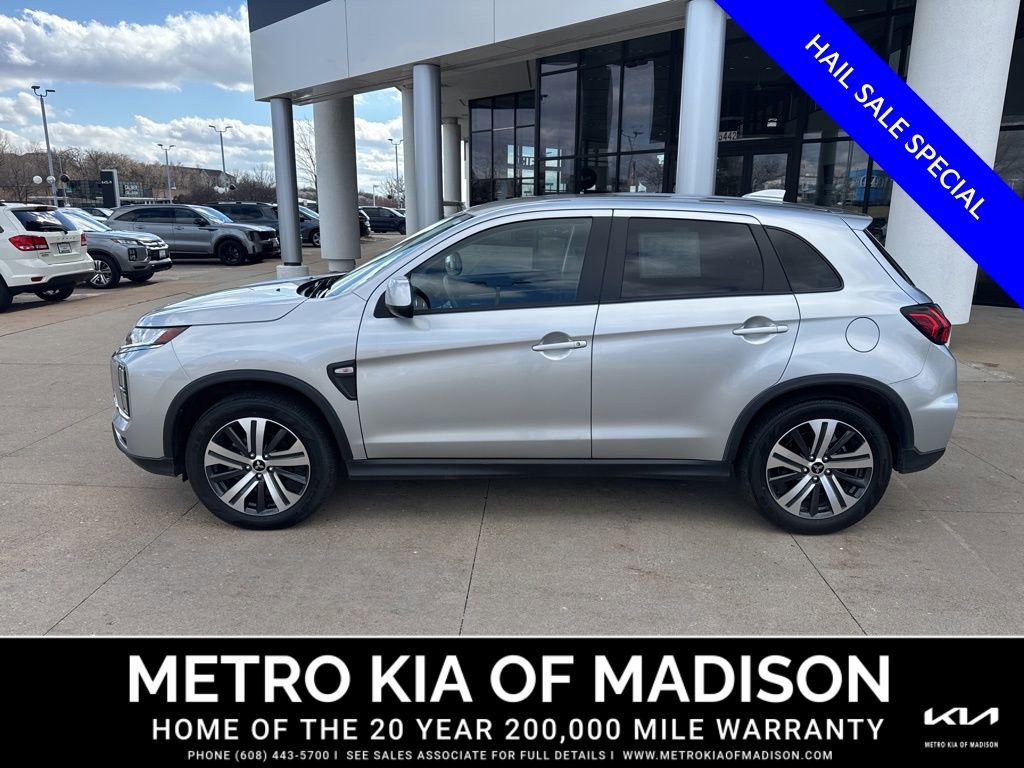 Used 2025 Mitsubishi Outlander Sport ES AWD/4WD image 2