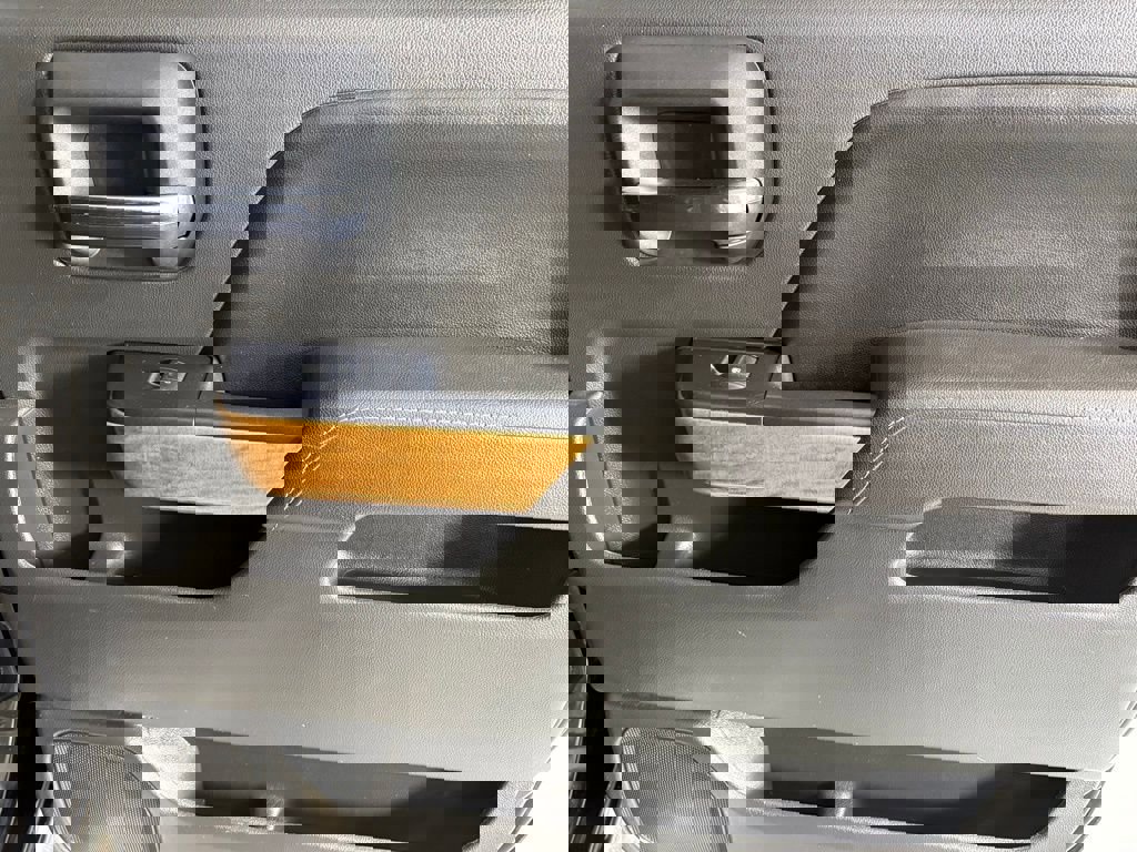 Used 2017 Chevrolet Silverado 1500 LTZ image 29