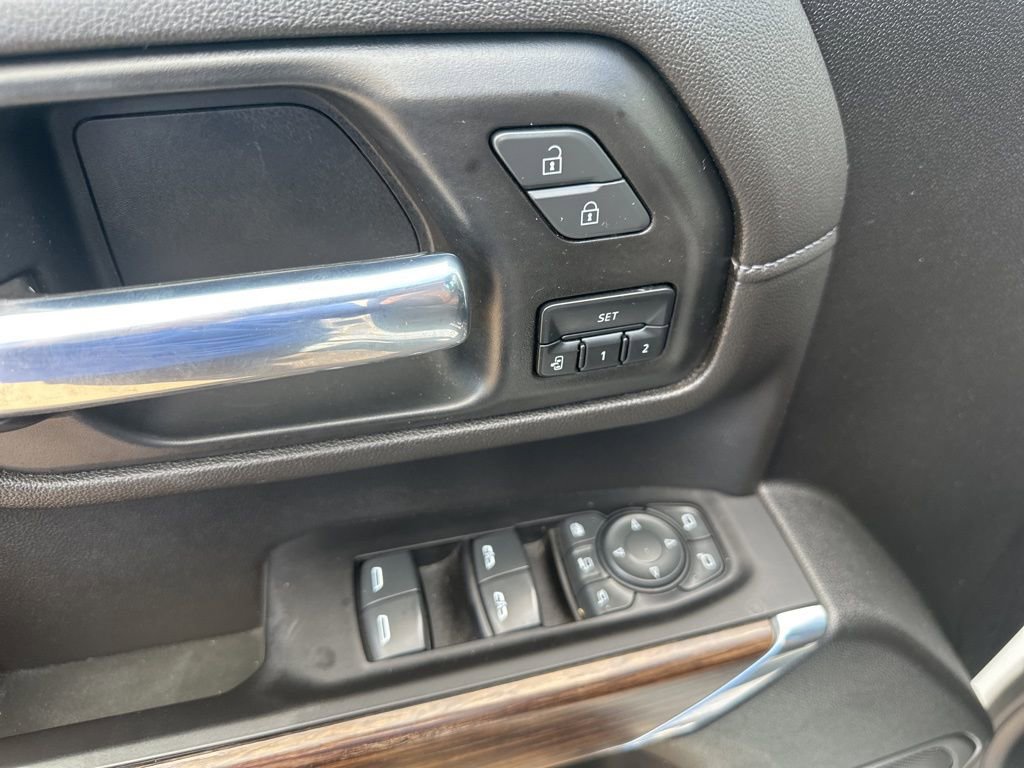 Used 2022 Chevrolet Silverado 2500 High Country w/ Z71 Off-Road Package image 20