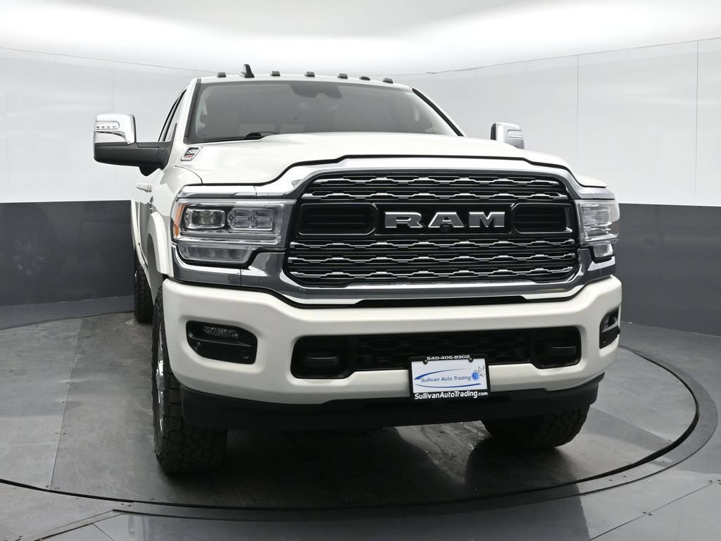Used 2023 RAM 2500 Limited AWD/4WD image 2