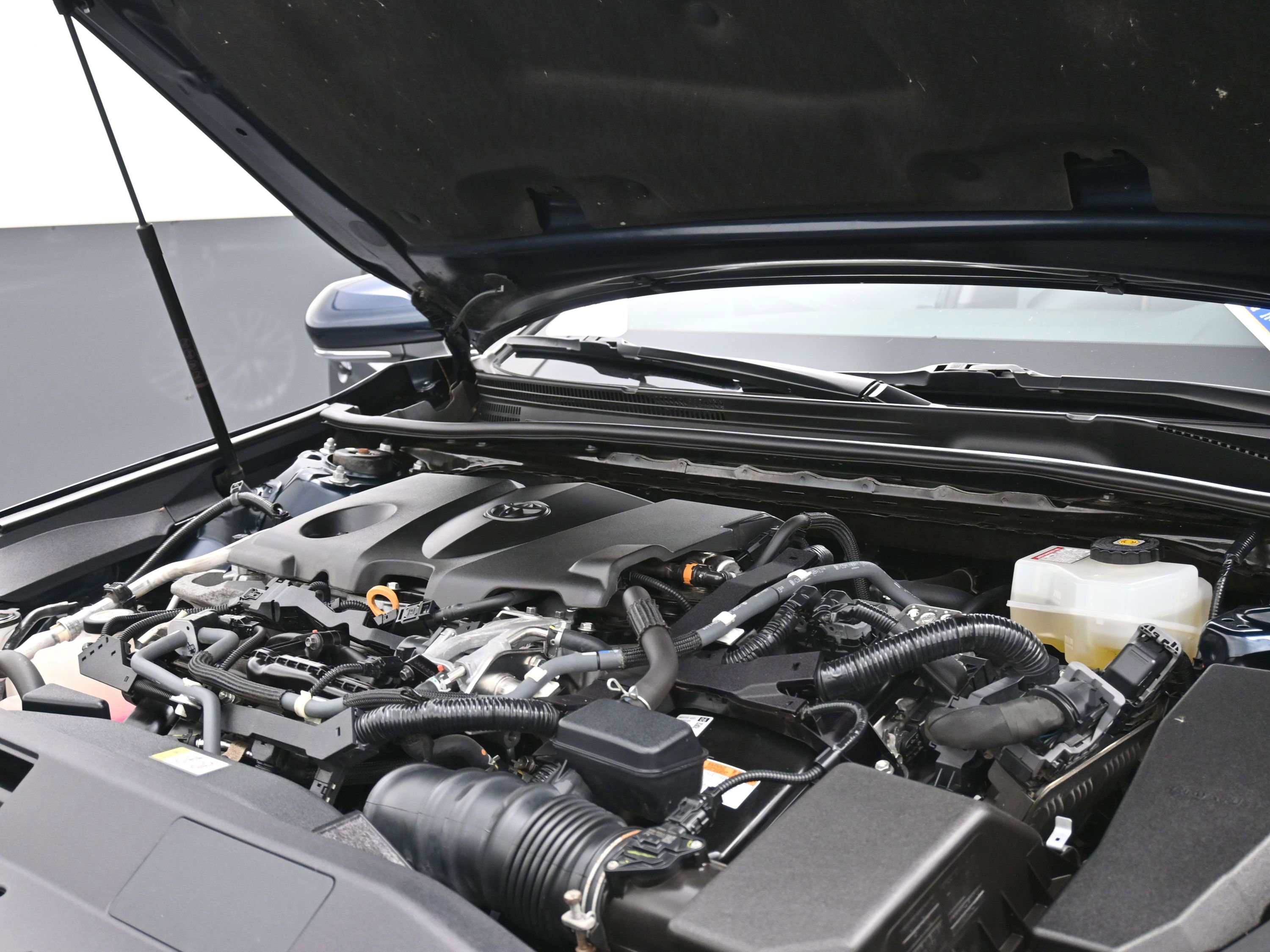 Used 2020 Toyota Camry XLE image 29