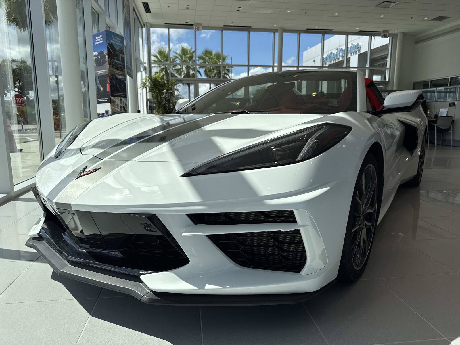 Used 2023 Chevrolet Corvette Stingray Premium Conv w/ Stealth Interior Trim Package RWD image 10