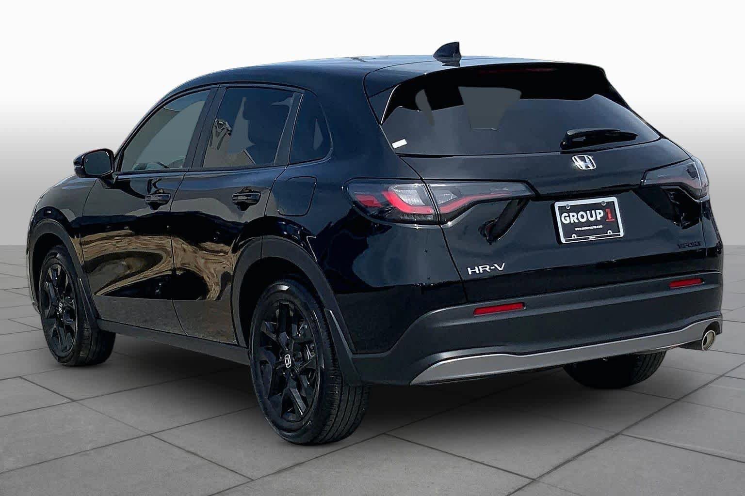Used 2025 Honda HR-V Sport image 12