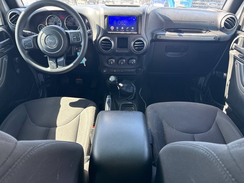 Used 2018 Jeep Wrangler Unlimited Sport AWD/4WD image 11