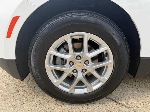 Used 2024 Chevrolet Equinox LS w/ LS Convenience Package FWD image 9