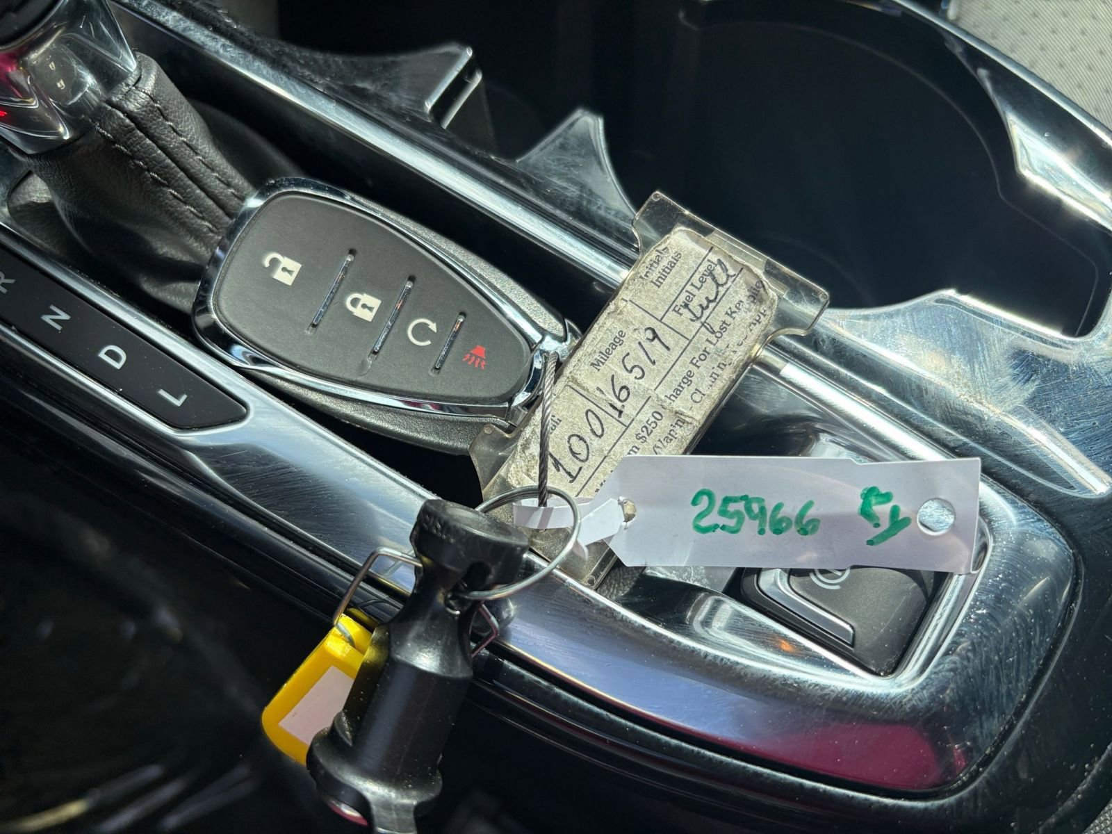 Used 2025 Chevrolet Trax LT image 21