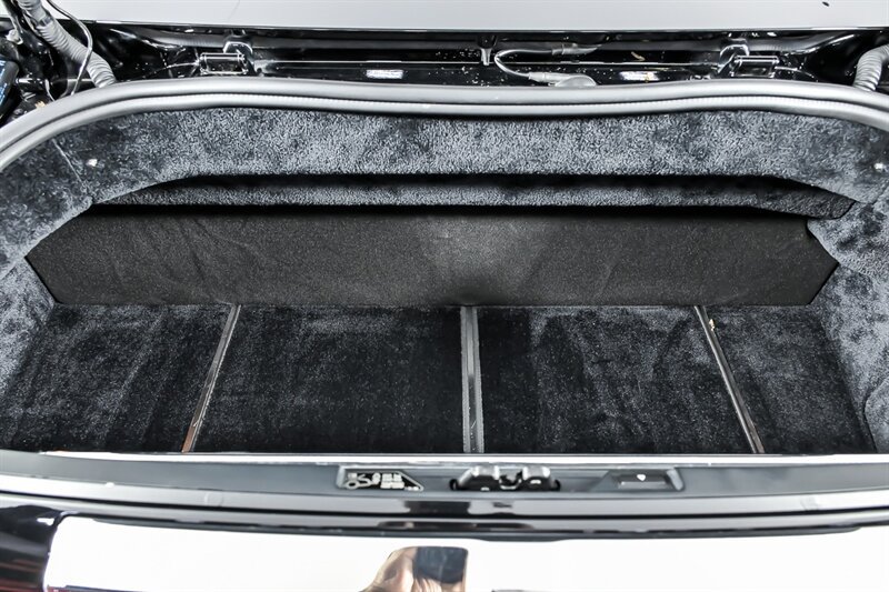 Used 2008 Rolls-Royce Phantom Drophead Coupe RWD image 16