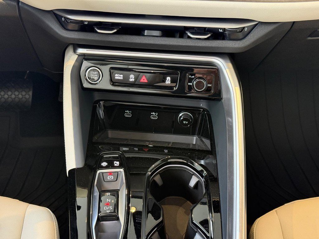New 2026 Audi Q5 Premium Plus AWD/4WD image 9