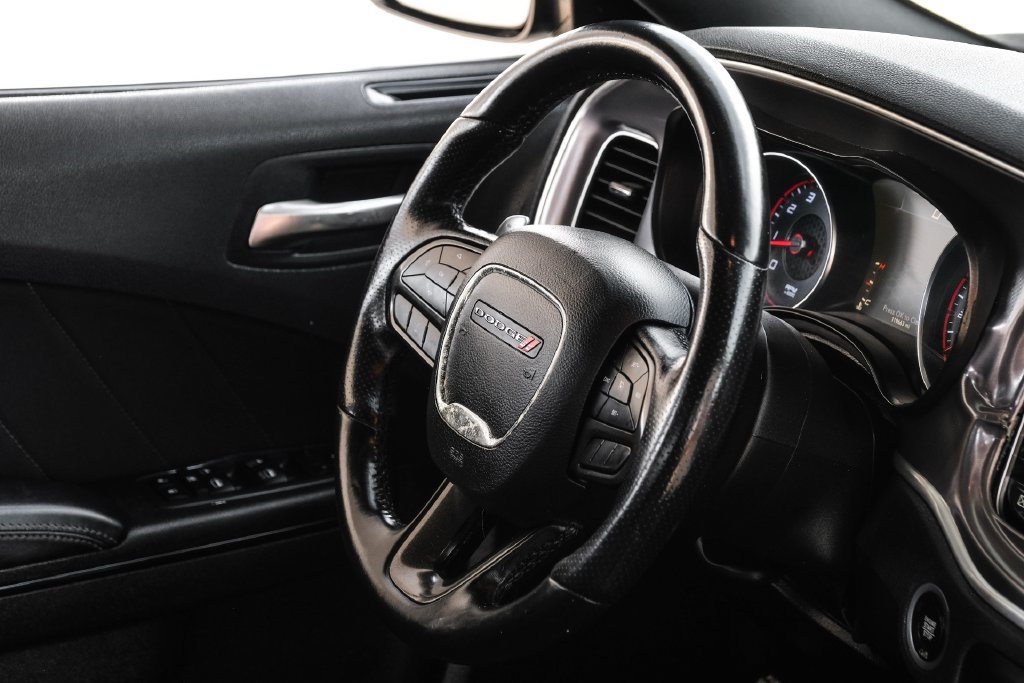 Used 2020 Dodge Charger R/T RWD image 11