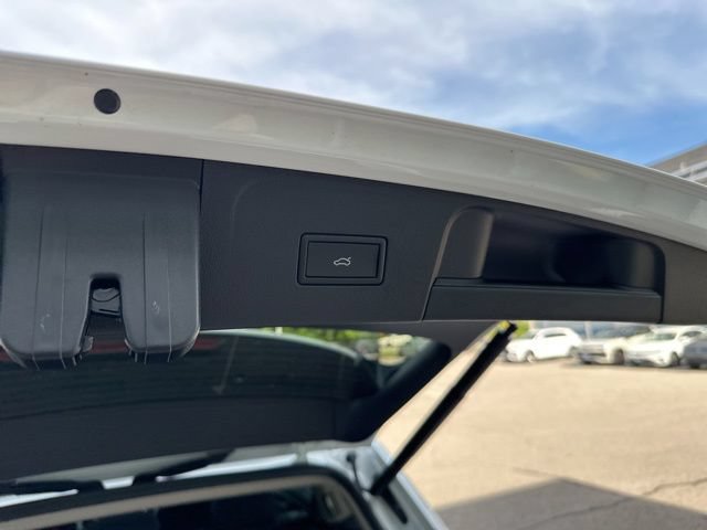 New 2026 Volkswagen Atlas Peak Edition AWD/4WD image 9