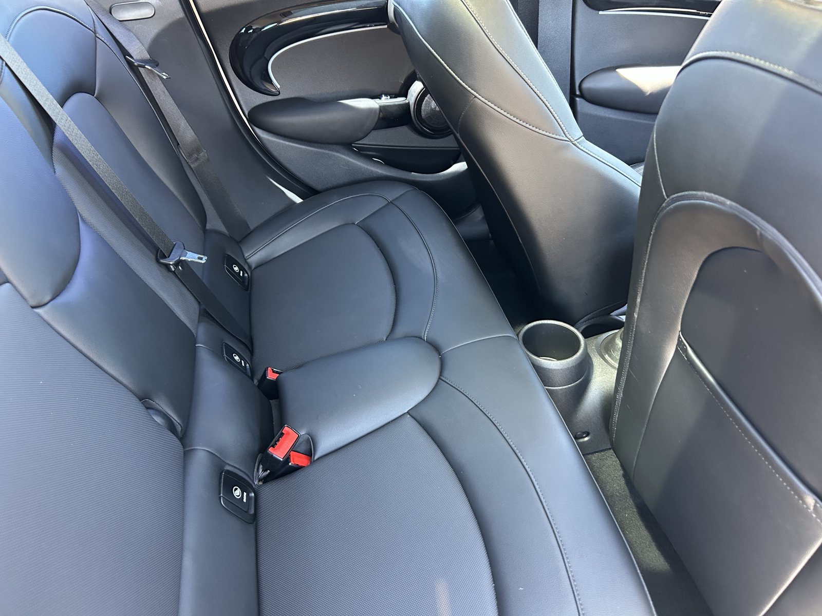 Used 2022 MINI Cooper S w/ Driver Assistance Package FWD image 13