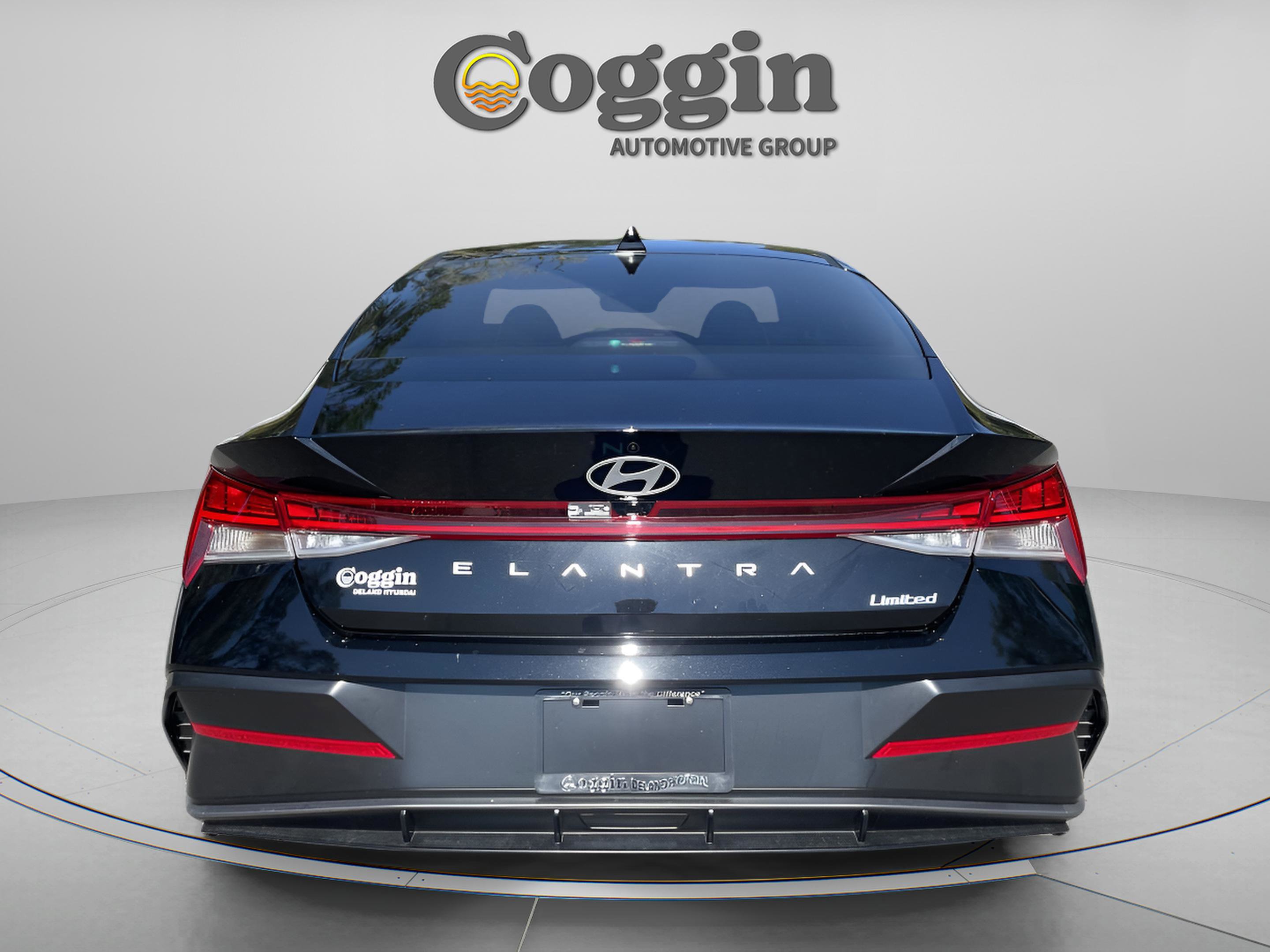 New 2026 Hyundai Elantra Limited image 4