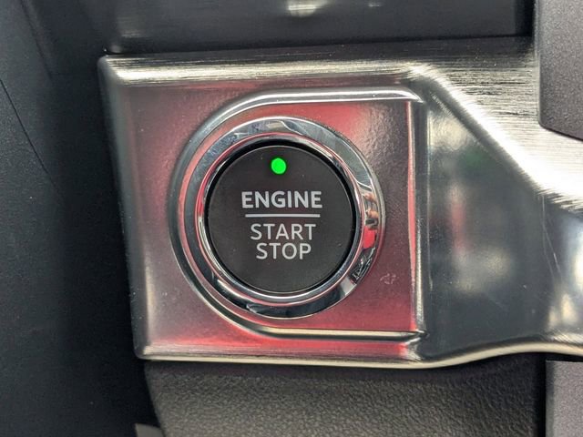 Used 2023 Ford F150 Lariat w/ Equipment Group 502A High image 31