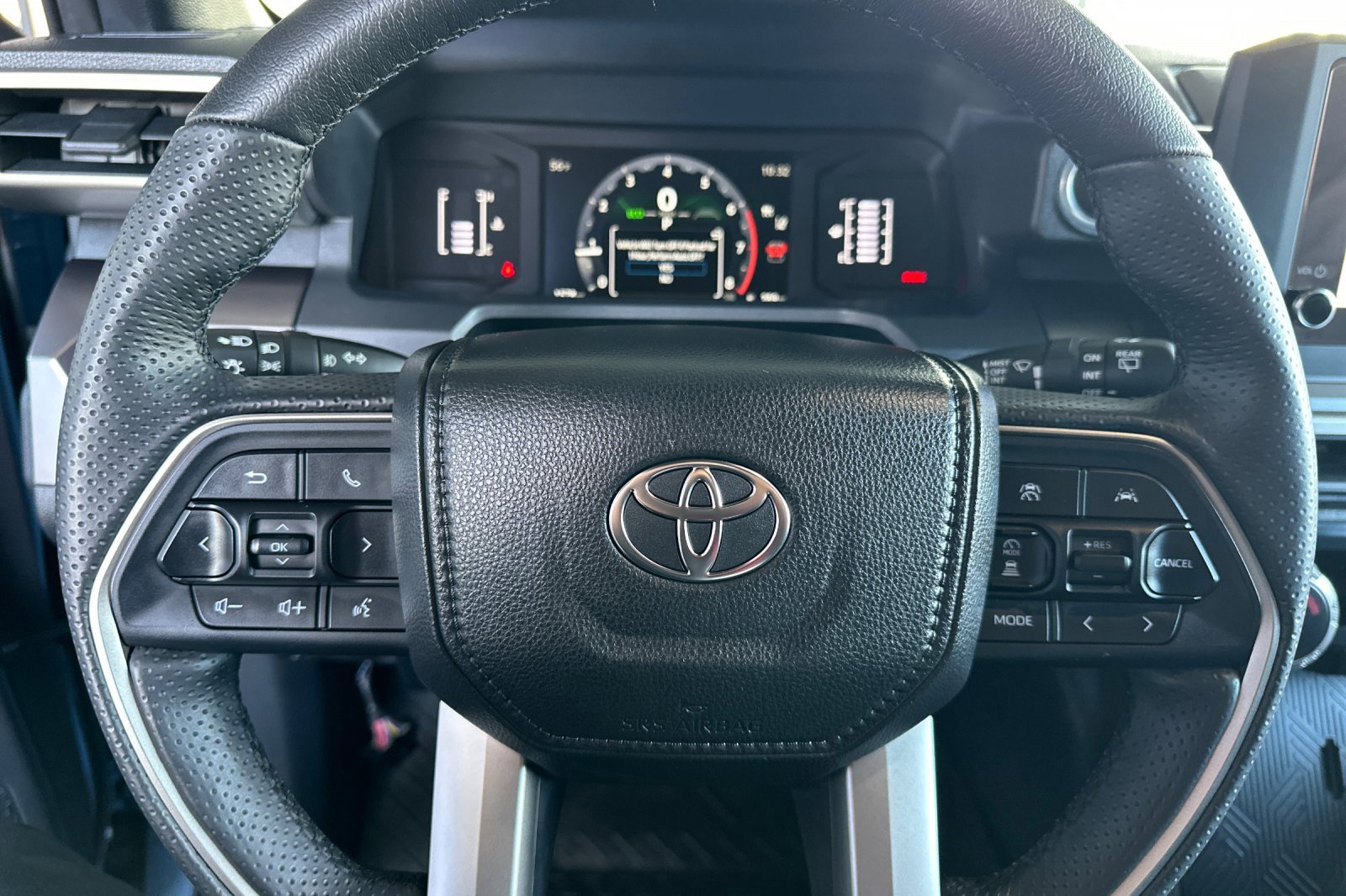 Used 2025 Toyota 4Runner SR5 image 26