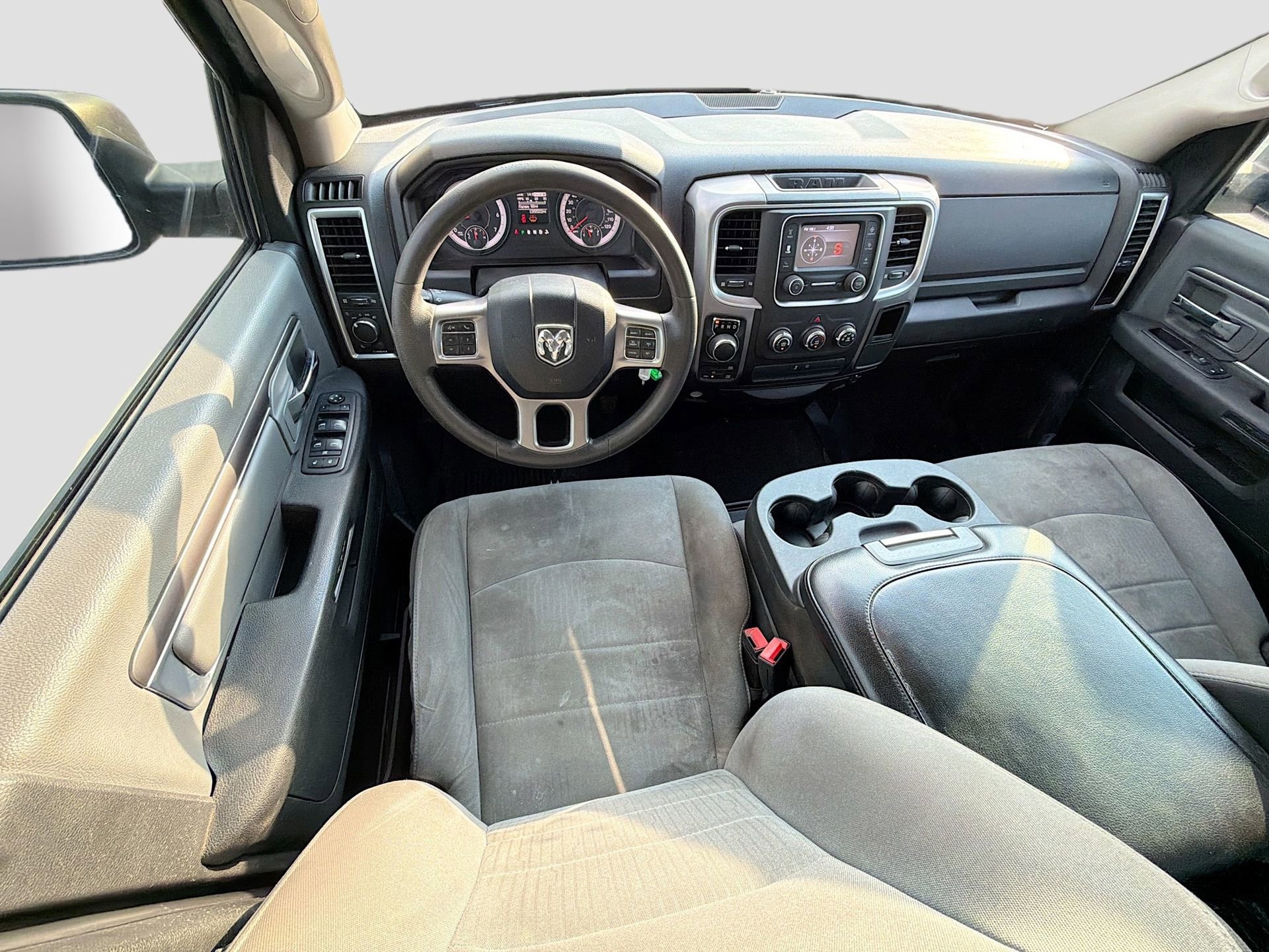 Used 2021 RAM 1500 Classic SLT image 27