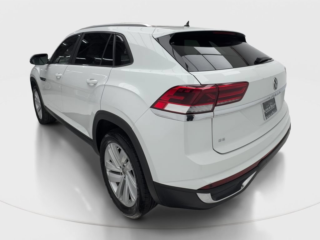 Used 2023 Volkswagen Atlas Cross Sport SE w/ Panoramic Sunroof Package FWD image 11