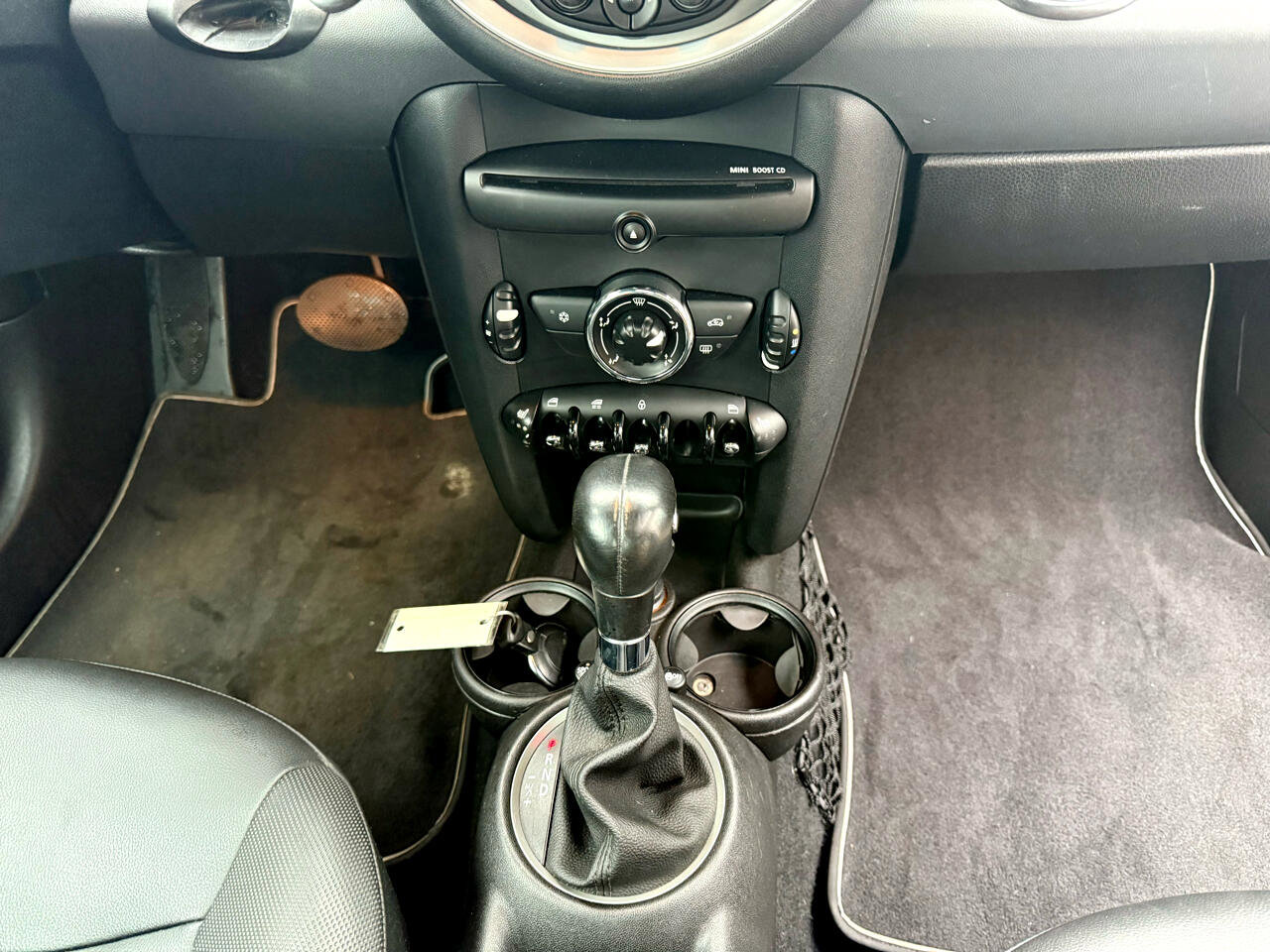 Used 2011 MINI Cooper Convertible image 22