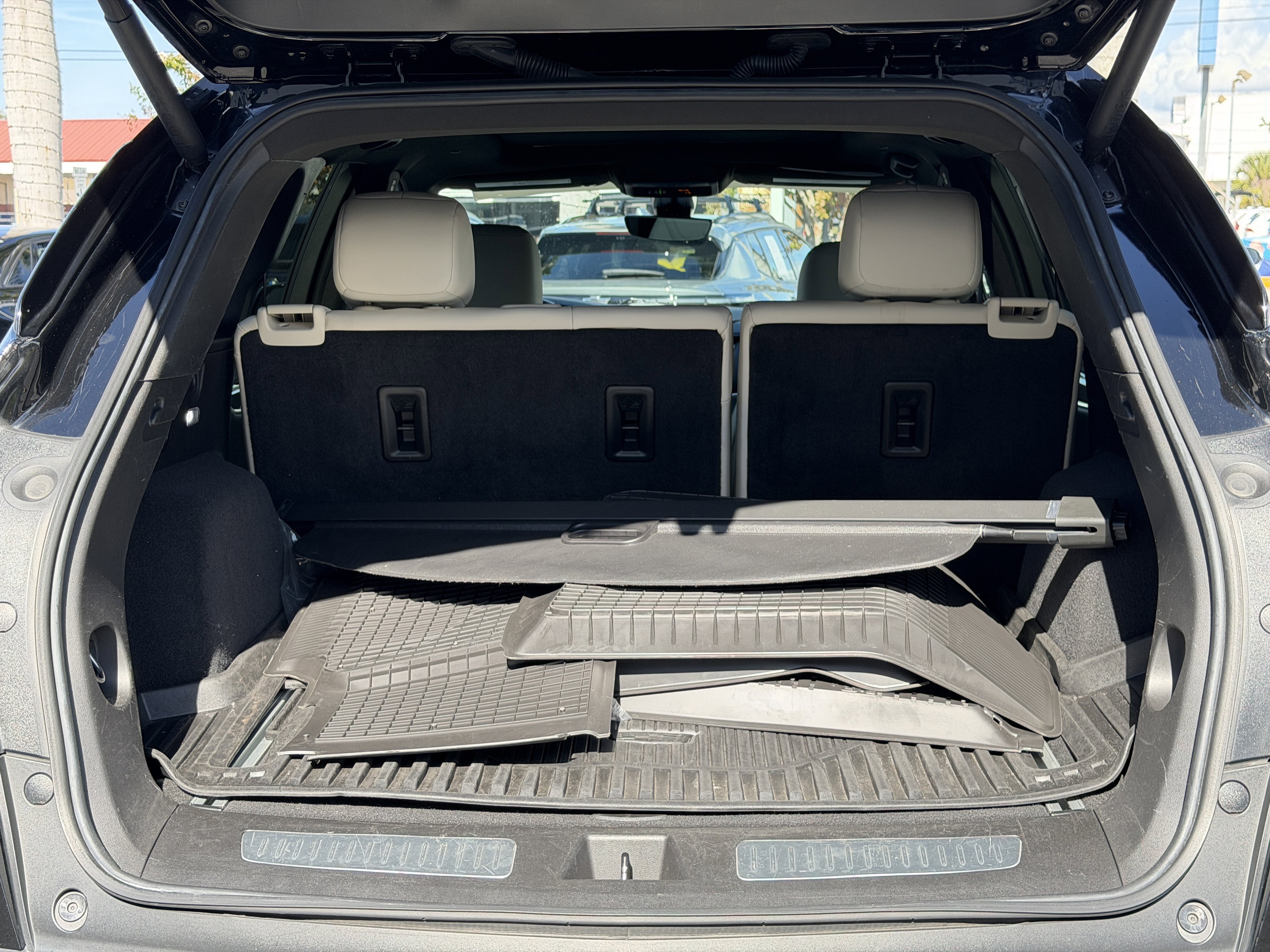 Certified 2022 Cadillac XT5 Sportv w/ Technology Package image 11