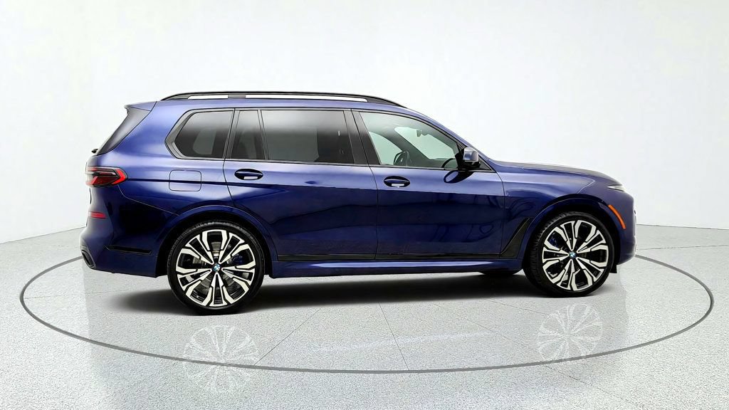 Used 2024 BMW X7 M60i w/ Executive Package AWD/4WD image 4