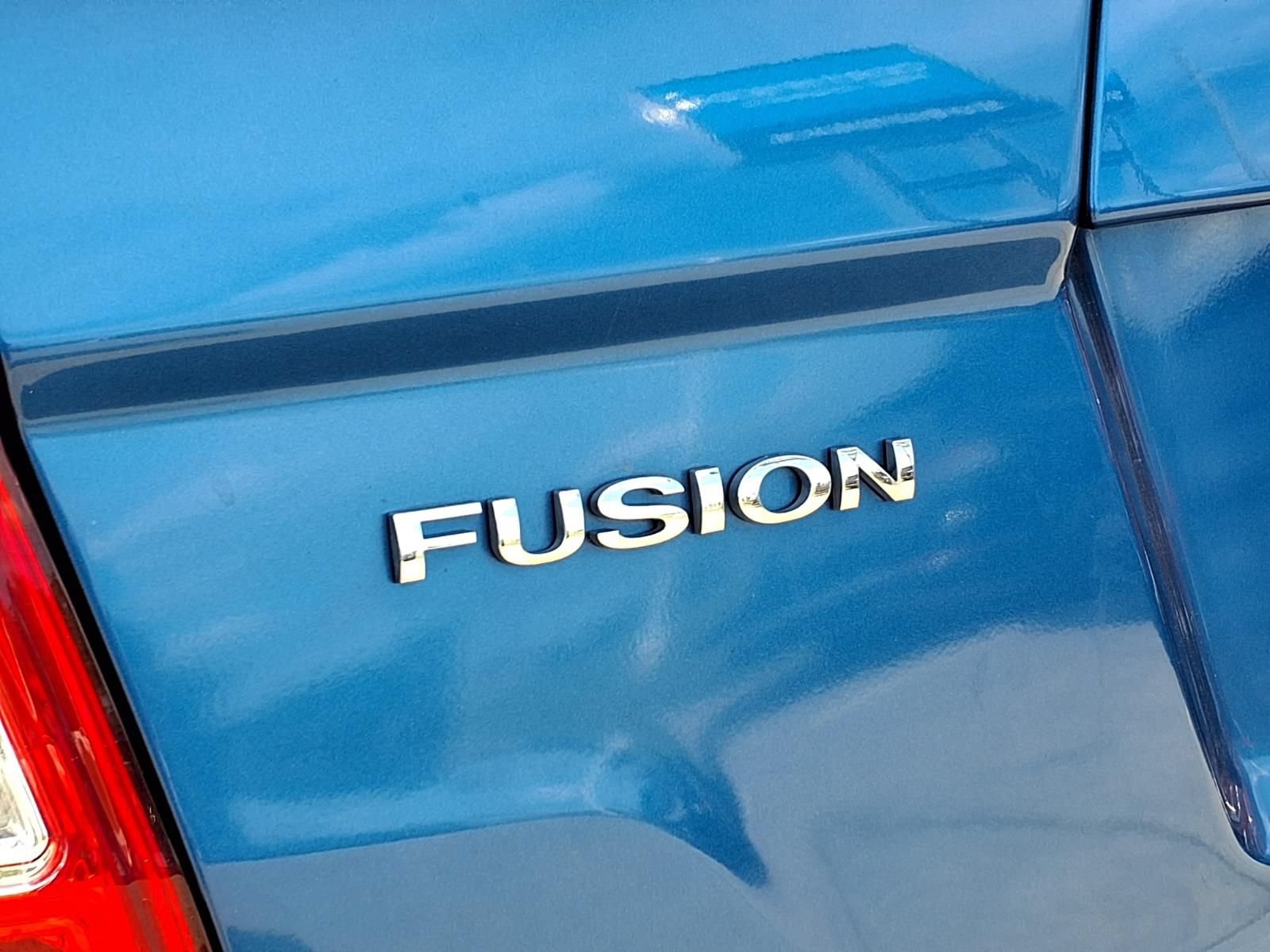 Used 2011 Ford Fusion SE w/ 202A Rapid Spec Order Code FWD image 9