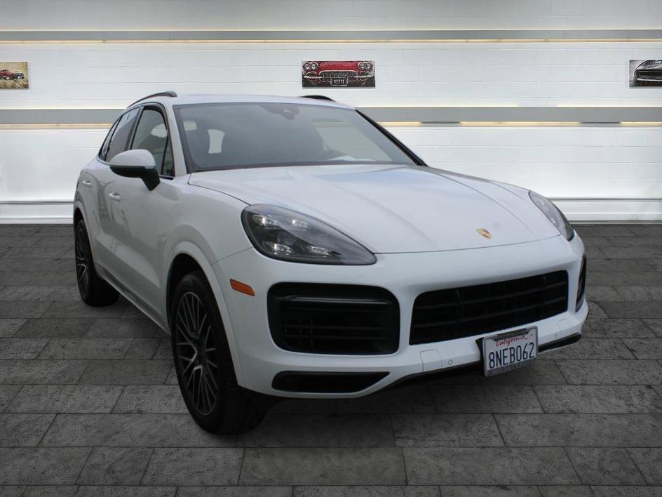 Used 2020 Porsche Cayenne S AWD/4WD image 1