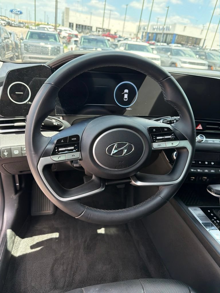 Certified 2023 Hyundai Elantra Limited w/ Cargo Package FWD image 10