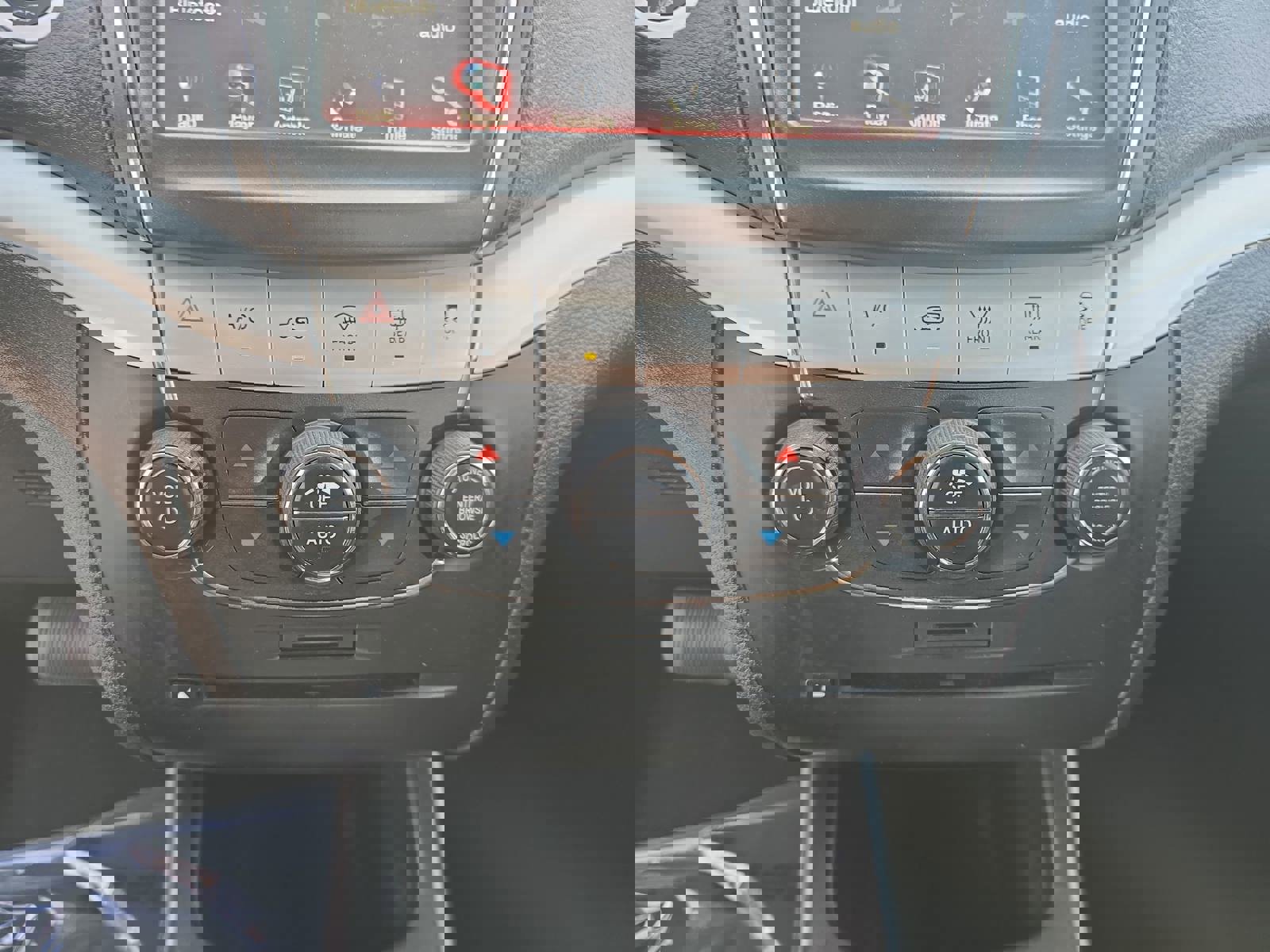 Used 2018 Dodge Journey GT image 23