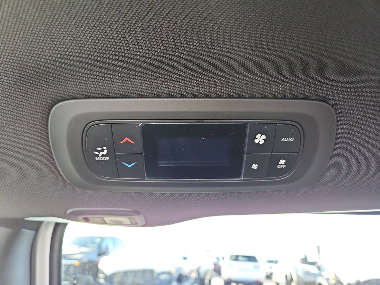 New 2026 Chrysler Pacifica Select AWD/4WD image 16