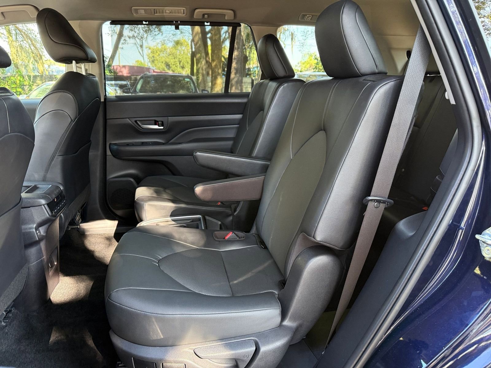 Used 2025 Toyota Grand Highlander FWD image 33