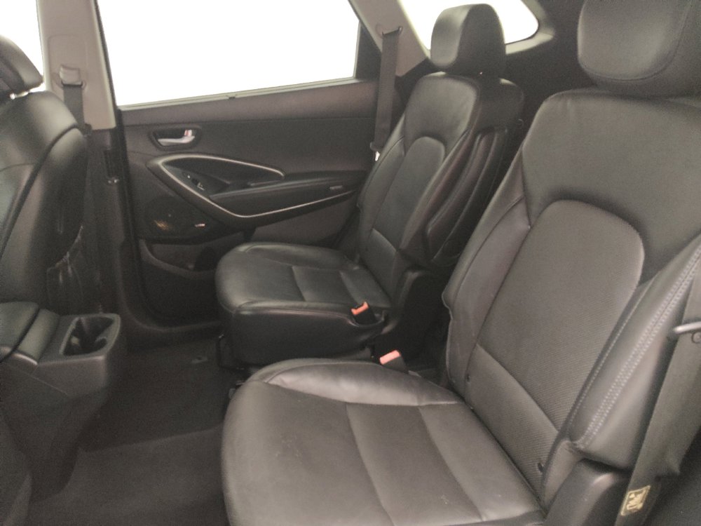 Used 2017 Hyundai Santa Fe Limited FWD image 18