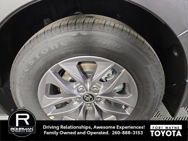 New 2026 Toyota Sienna XLE FWD image 11