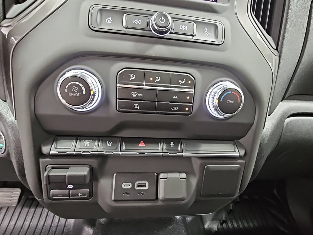 New 2025 GMC Sierra 3500 Pro image 17