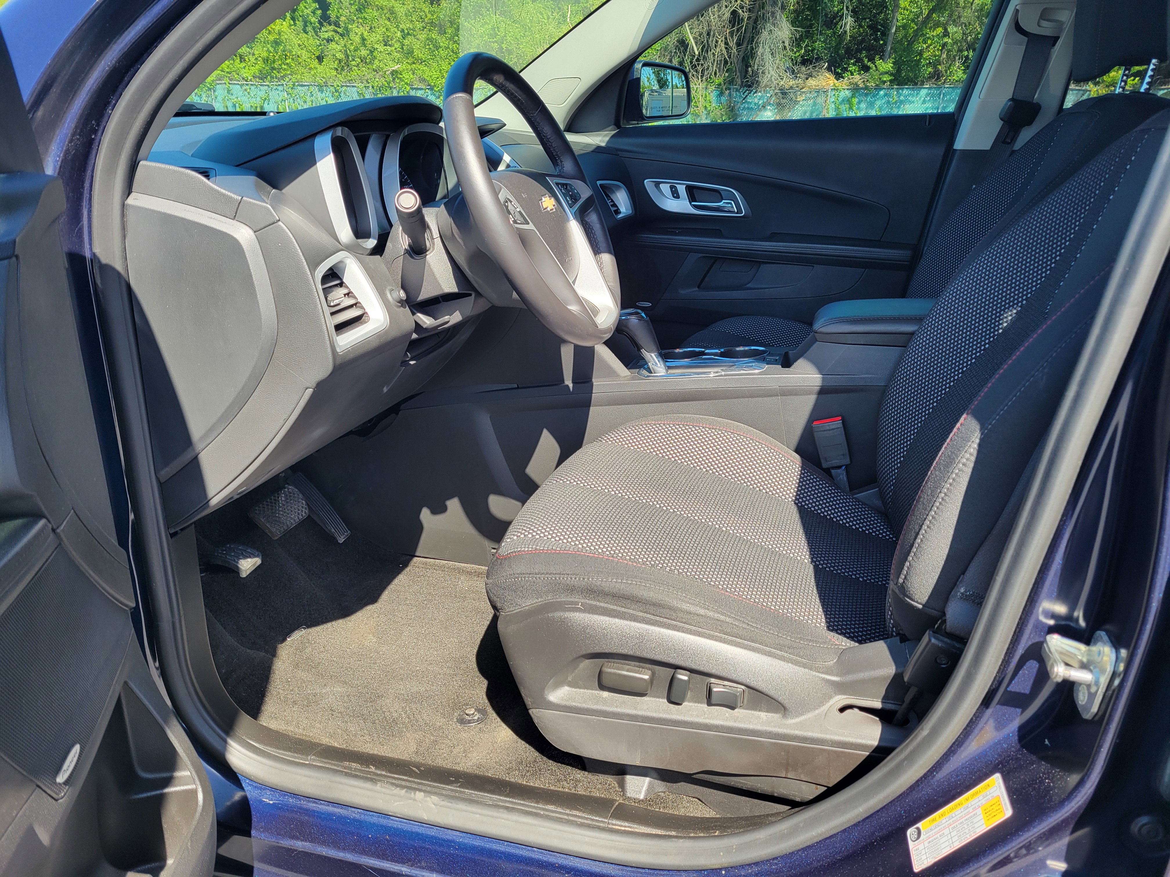 Used 2017 Chevrolet Equinox LT w/ Convenience Package FWD image 30