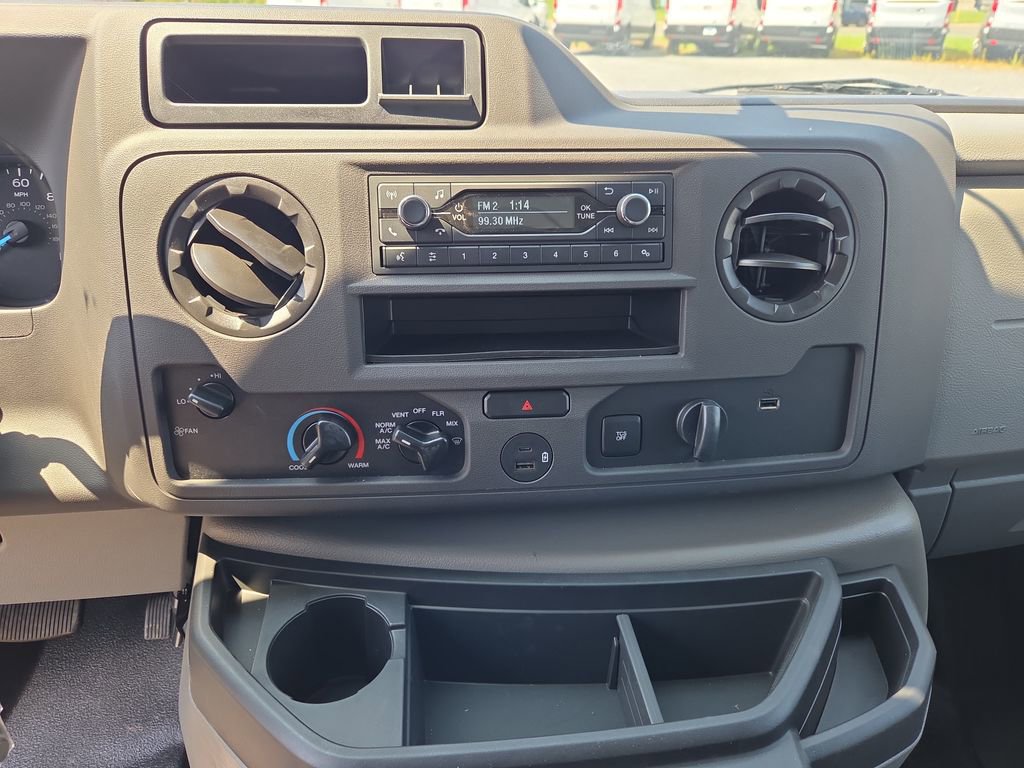 New 2024 Ford E-450 and Econoline 450 Super Duty w/ Power Windows & Locks Group image 36