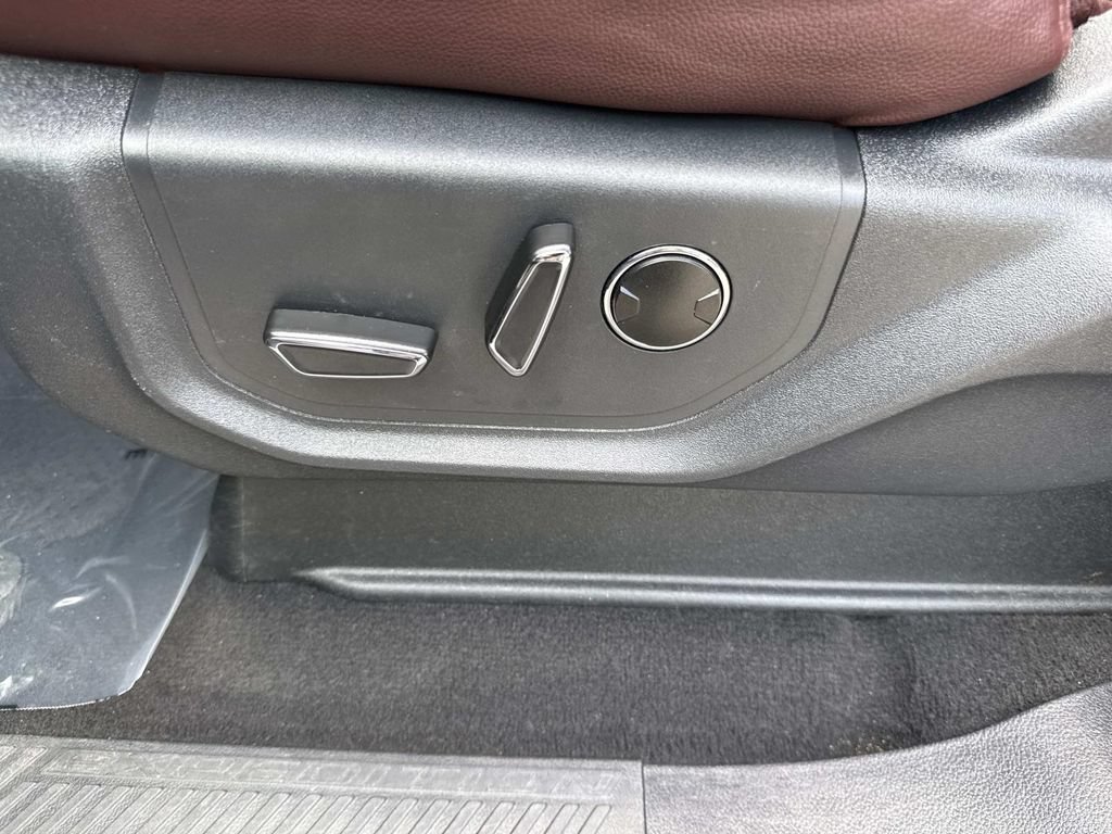 Used 2024 Ford Expedition Limited RWD image 27