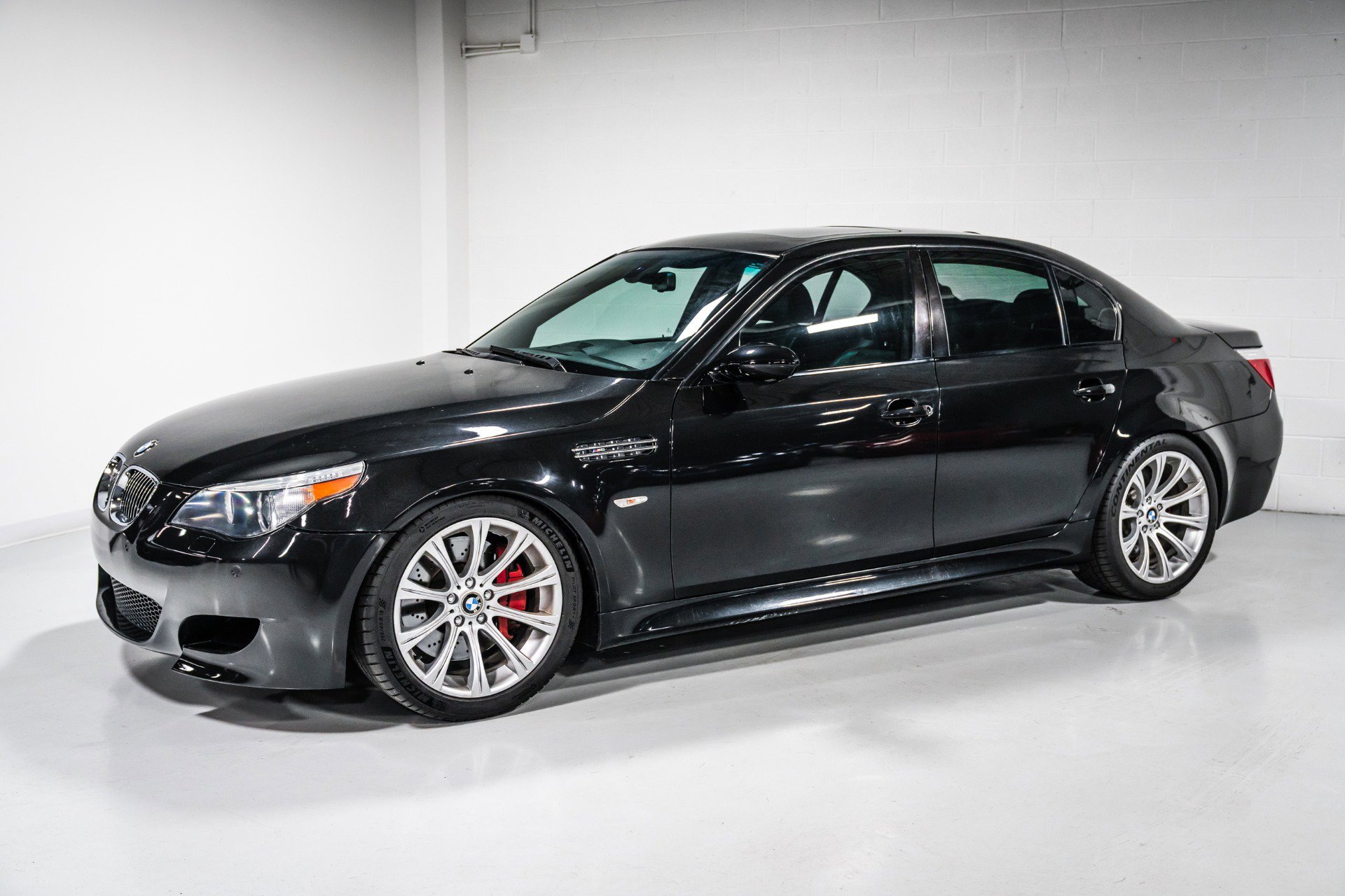 Used 2007 BMW M5 RWD image 7