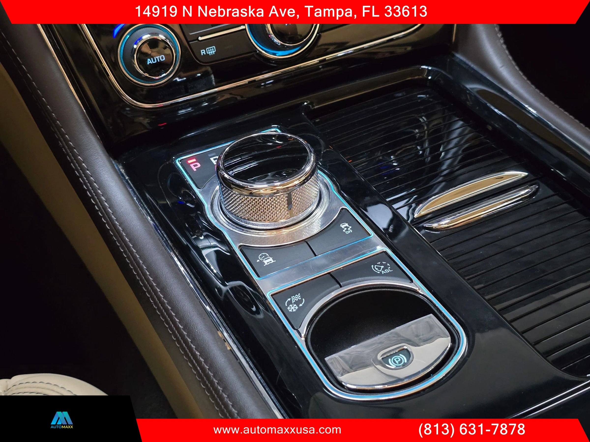 Used 2016 Jaguar XJ L Portfolio RWD image 21