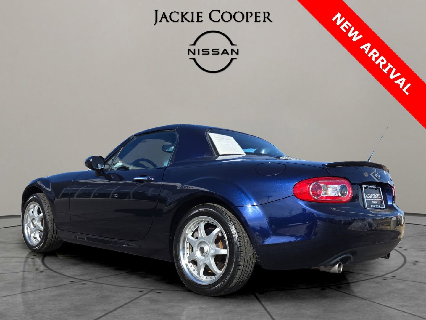 Used 2012 MAZDA MX-5 Miata Touring w/ Suspension Pkg image 3