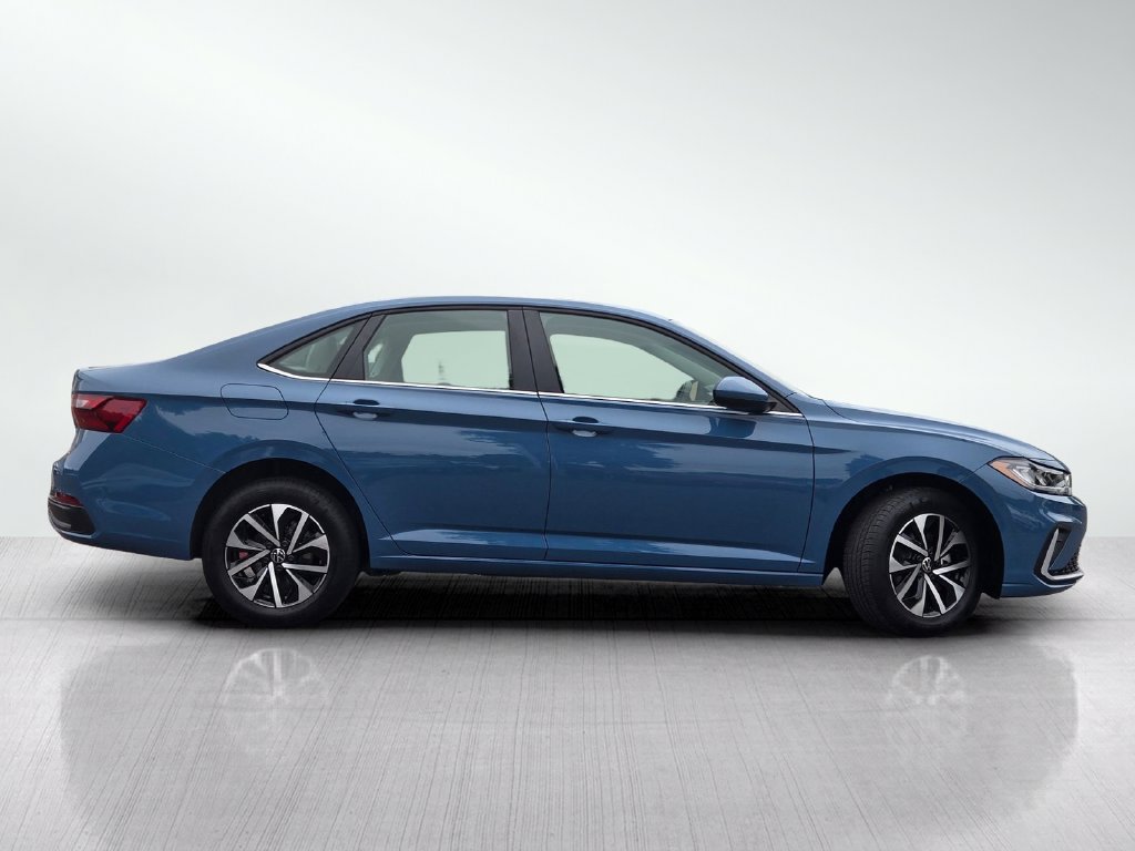 Used 2025 Volkswagen Jetta S FWD image 3