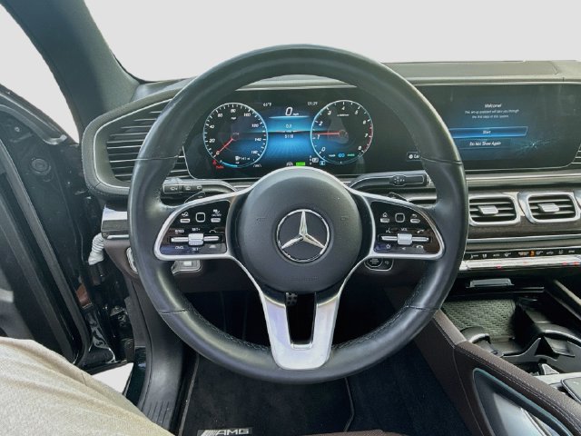 Used 2022 Mercedes-Benz GLS 580 4MATIC image 11