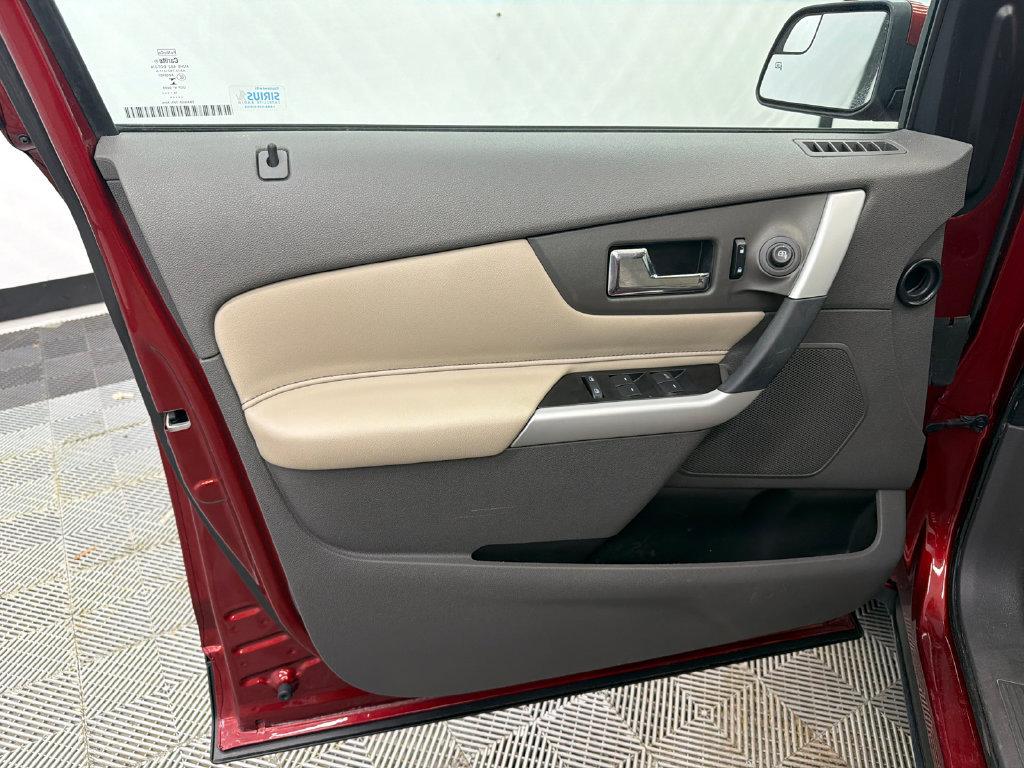 Used 2014 Ford Edge SEL w/ Equipment Group 204A FWD image 11