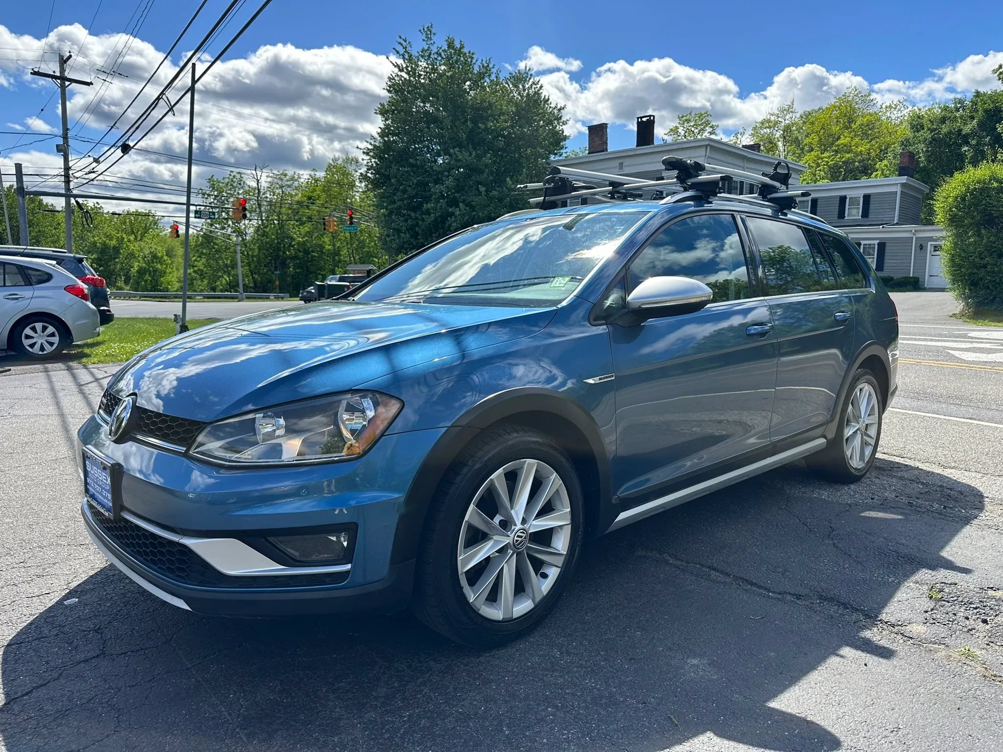Used 2017 Volkswagen Golf Alltrack S AWD/4WD image 3