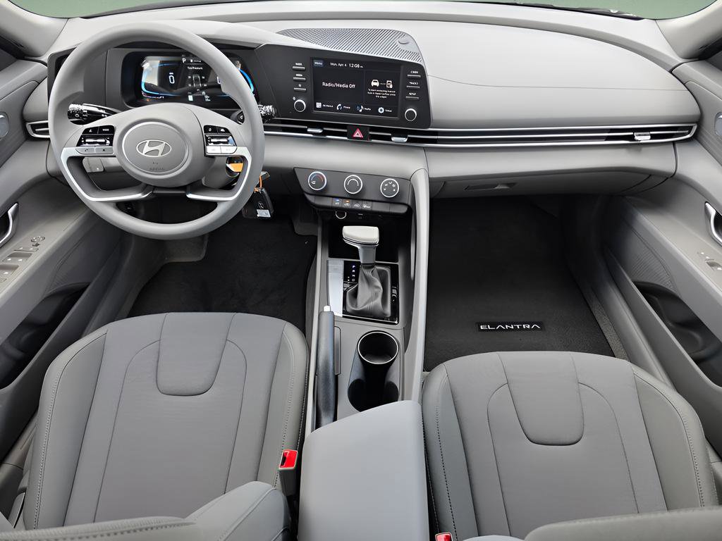 New 2026 Hyundai Elantra SE image 15